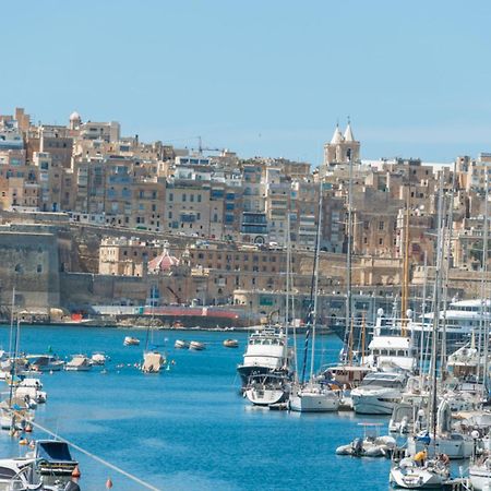 Authentic Gf Apartment With Terrace At The 3 Cities Marina Cospicua Extérieur photo
