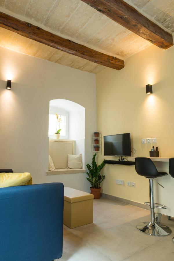 Authentic Gf Apartment With Terrace At The 3 Cities Marina Cospicua Extérieur photo